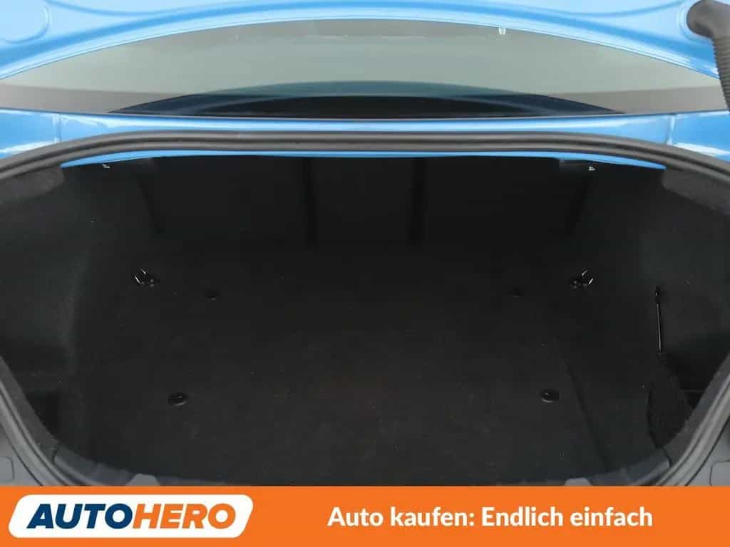 BMW 2 Series 218i Advantage *NAVI*LED*PDC*SHZ*TEMPO*ALU* 10/2018-photo-17