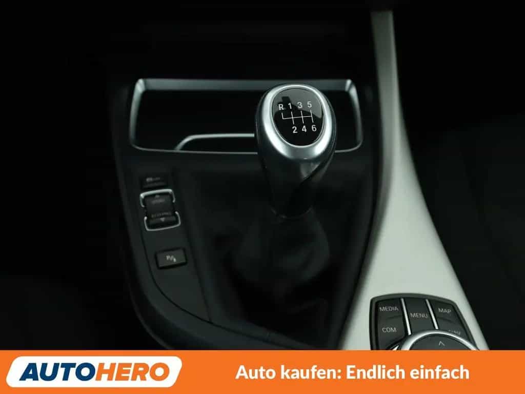 BMW 2 Series 218i Advantage *NAVI*LED*PDC*SHZ*TEMPO*ALU* 10/2018-photo-23