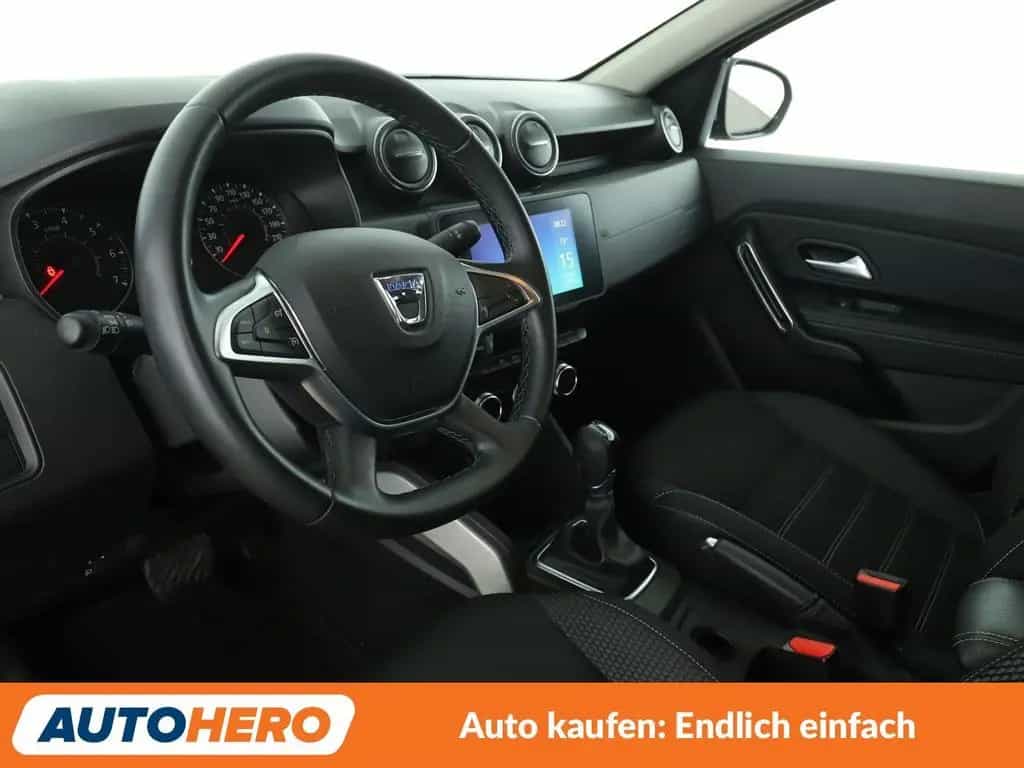Dacia Duster 1.3 TCe Prestige Aut.*NAVI*CAM*SHZ*TEMPO* 03/2022-photo-10