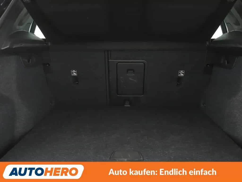 Volvo XC40 2.0 B5 Mild-Hybrid Inscription AWD Aut.*NAV 09/2021-photo-17
