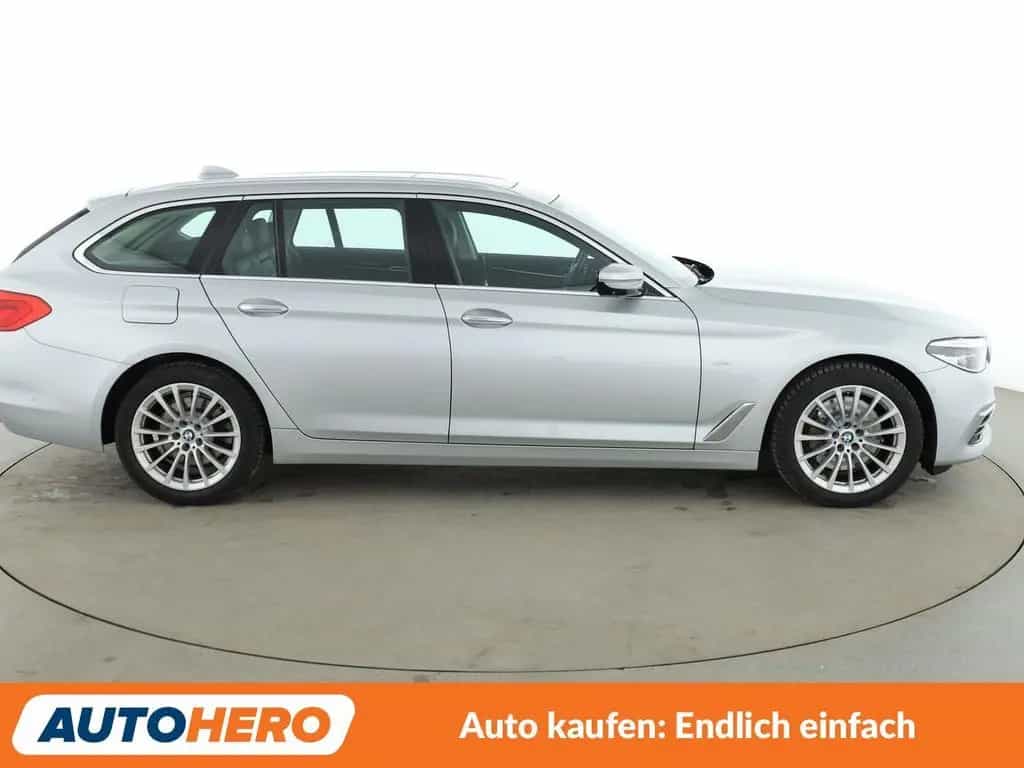 BMW 5 Series 530i Luxury Line Aut.*NAVI*LED*ACC*HUD*360° 02/2018-photo-6
