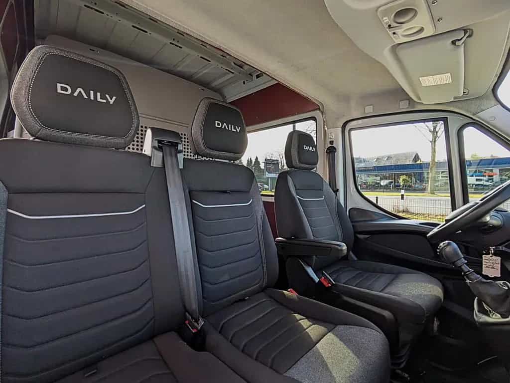 Iveco Other Daily DOKA KASTEN 6 SITZE KLIMA NAVI STANDH. CAM 01/2023-photo-16
