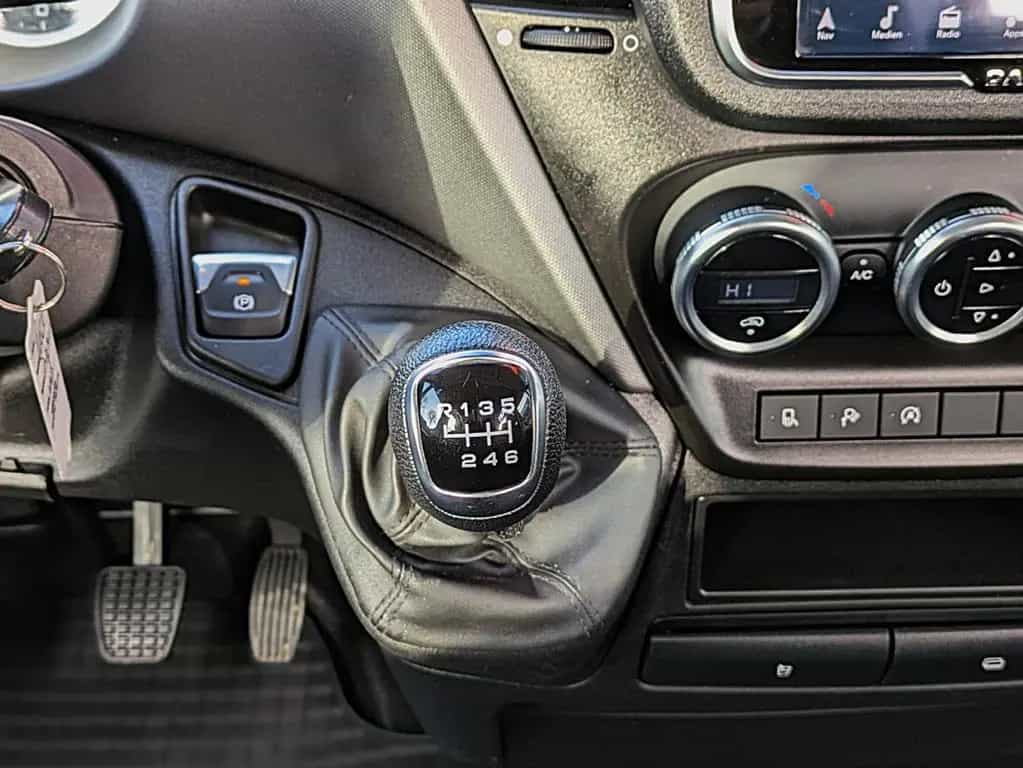 Iveco Other Daily DOKA KASTEN 6 SITZE KLIMA NAVI STANDH. CAM 01/2023-photo-27