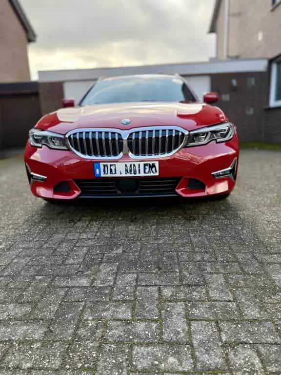 BMW 3 Series 320d xDrive T.,Luxury,AHK,Laser,Leder,Vollaus. 01/2020-photo-0