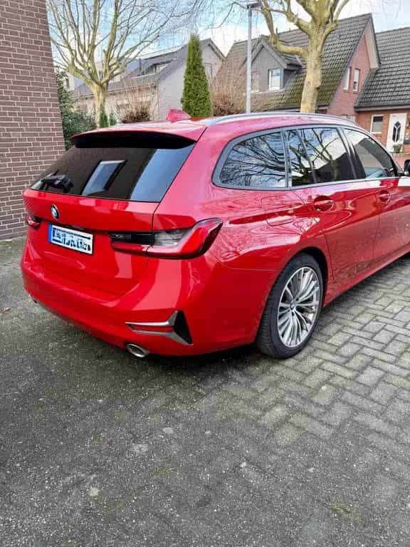 BMW 3 Series 320d xDrive T.,Luxury,AHK,Laser,Leder,Vollaus. 01/2020-photo-3