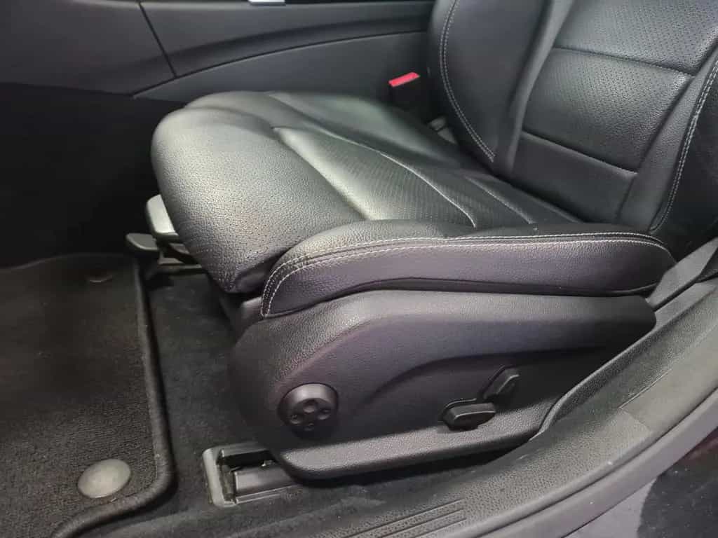 Mercedes-Benz C 250 T / AMG / NAVI / LEDER / PANORAMADACH 06/2017-photo-13