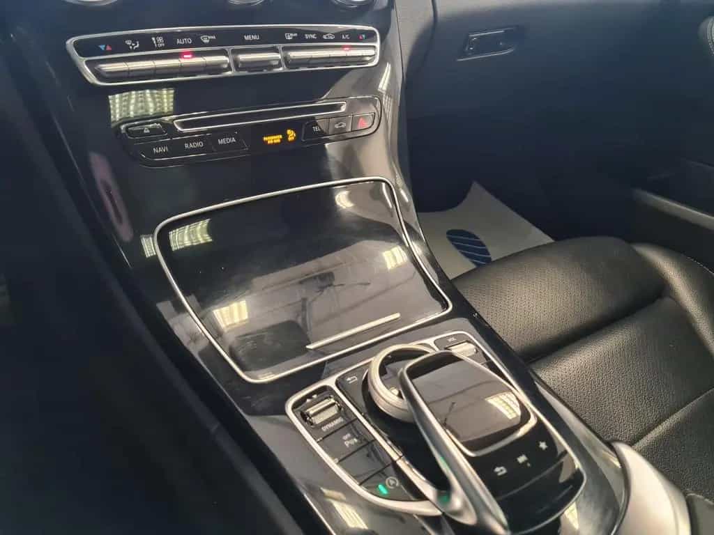 Mercedes-Benz C 250 T / AMG / NAVI / LEDER / PANORAMADACH 06/2017-photo-19