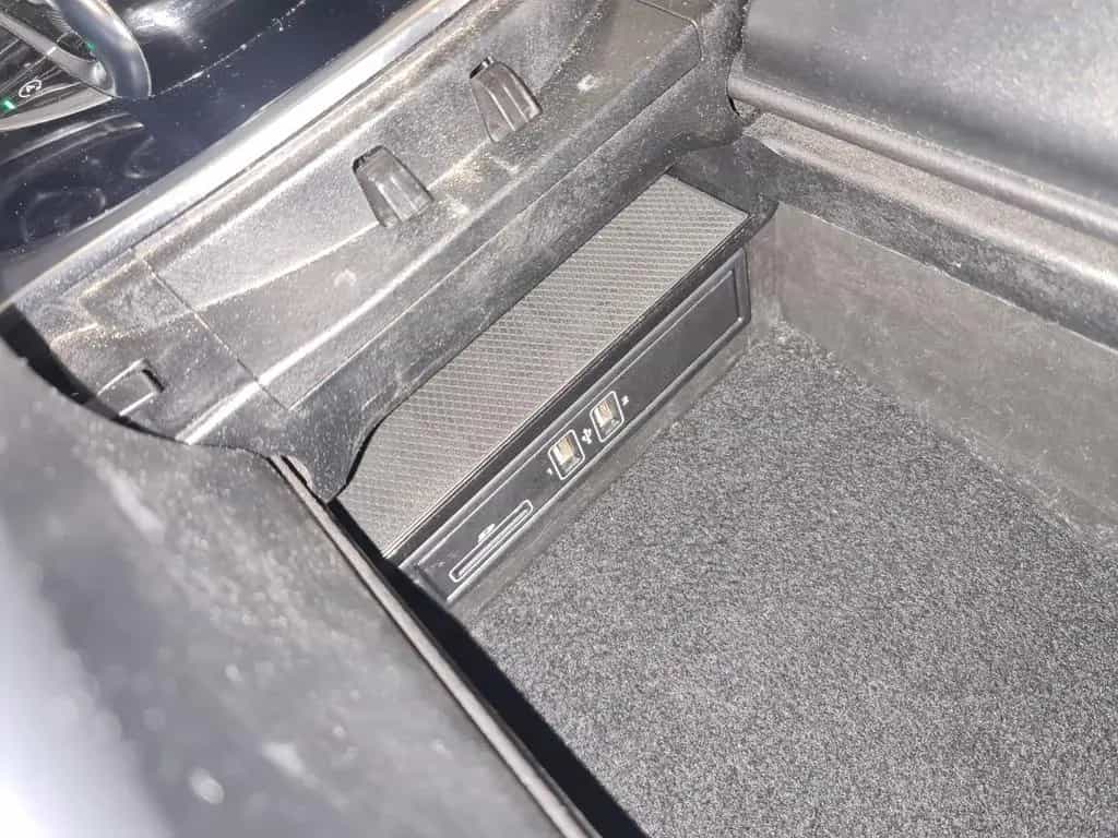 Mercedes-Benz C 250 T / AMG / NAVI / LEDER / PANORAMADACH 06/2017-photo-22