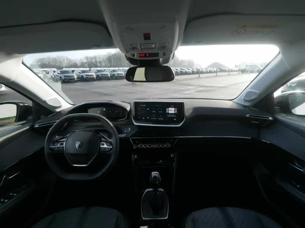 Peugeot 208 ALLURE PureTech 1.2 100 PS MT6 PDC APPLE CAR 11/2025-photo-16
