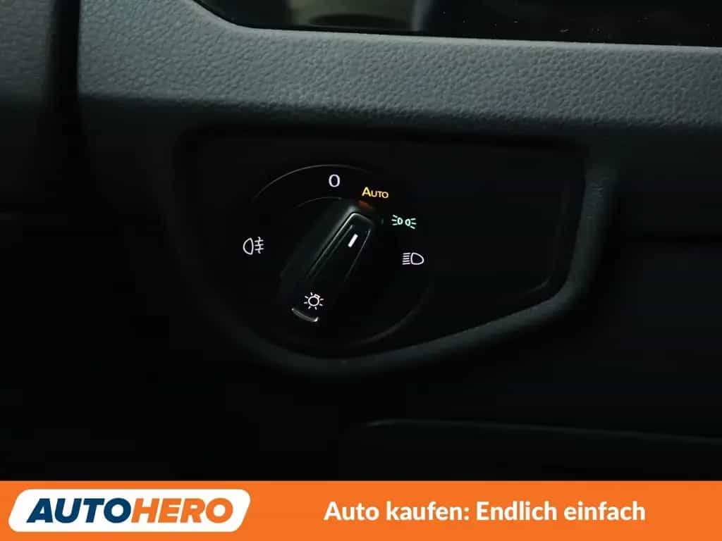 Volkswagen Touran 1.5 TSI ACT Highline BM Aut.*NAVI*LED*ACC 11/2018-photo-26