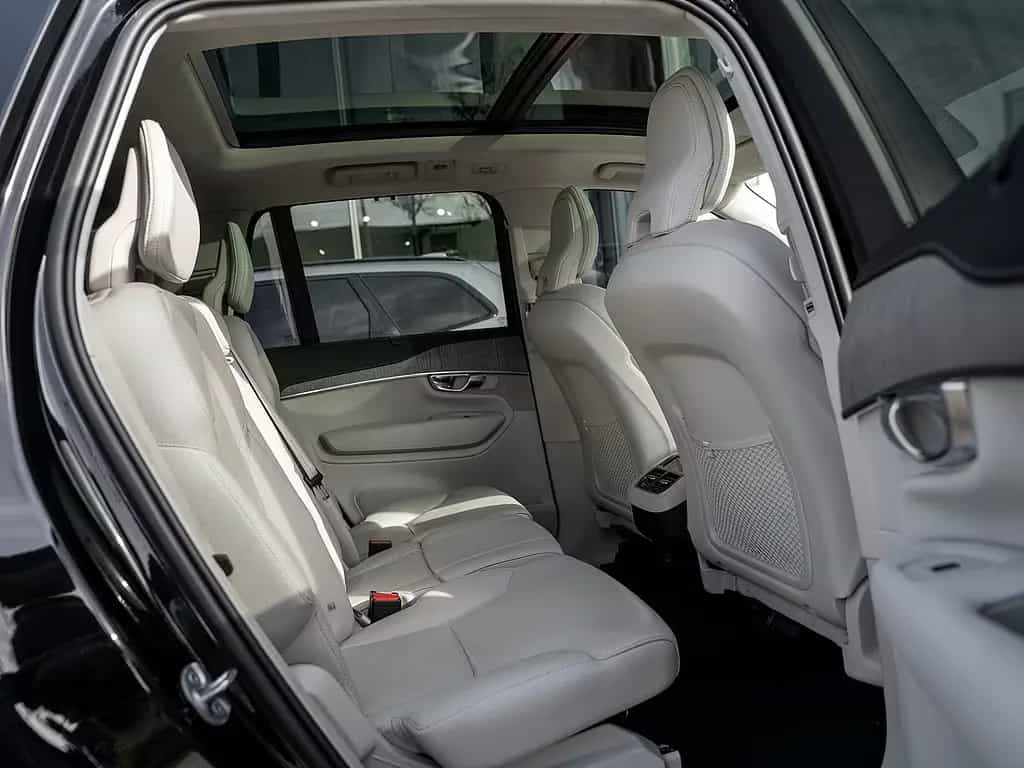 Volvo XC90 B5 AWD Ultimate Dark 11/2022-photo-3