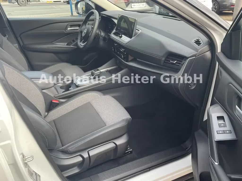 Nissan Qashqai 1.3 MHEV N-Connecta / 360°+HUD 06/2025-photo-10