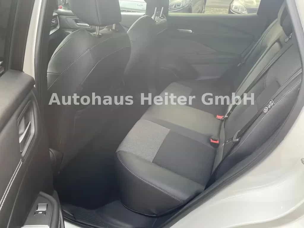 Nissan Qashqai 1.3 MHEV N-Connecta / 360°+HUD 06/2025-photo-13