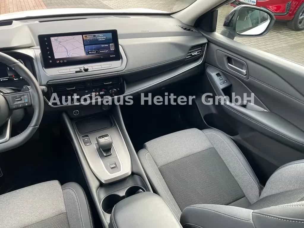 Nissan Qashqai 1.3 MHEV N-Connecta / 360°+HUD 06/2025-photo-15