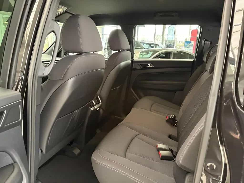 KGM Musso Grand 2.2 e-XDi 148kW AWD Bliss null-photo-4