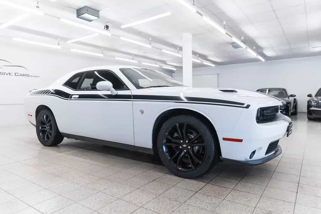 Dodge Challenger 3,6L SXT ALPINE KAM CARPLAY M+S 11/2018-photo-0