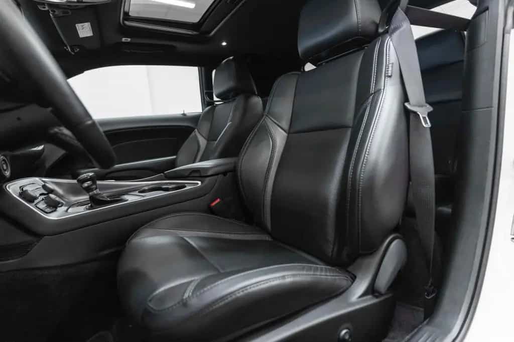 Dodge Challenger 3,6L SXT ALPINE KAM CARPLAY M+S 11/2018-photo-22