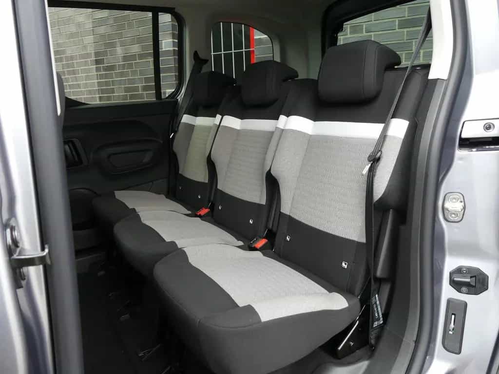 Citroën Berlingo BlueHDi 130 S&S EAT8 M MAX*Lagerwagen* 07/2025-photo-2
