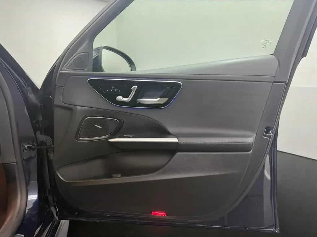Mercedes-Benz C-Class 300d 4M Limo AMG LINE PANO*DIGI-LIGHT*WIDE*KAM 08/2022-photo-18