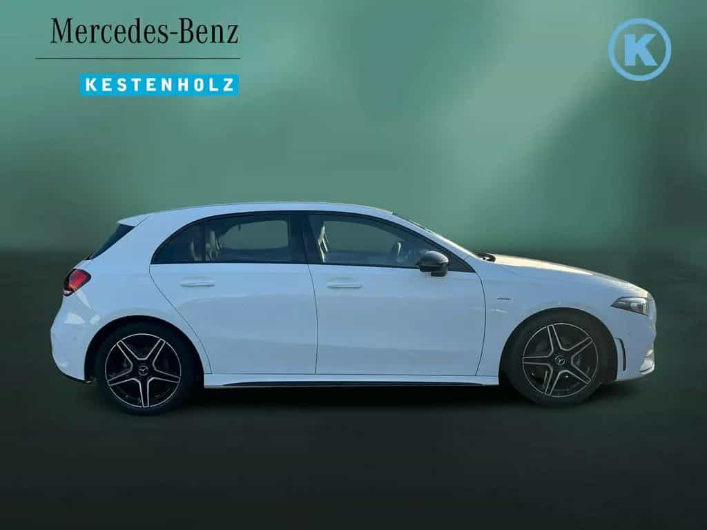 Mercedes-Benz A-Class 180 AMG+NIGHT+EDIT-2020+AMBI+SOUND+SPUR/BREMS 11/2020-photo-3