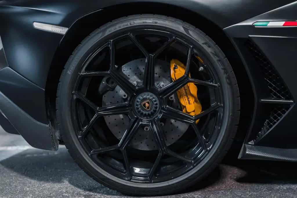 Lamborghini SVJ Coupé 04/2019-photo-11