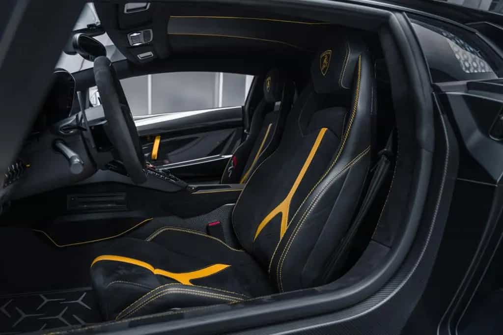 Lamborghini SVJ Coupé 04/2019-photo-17