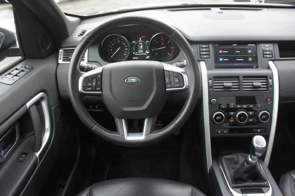 Land Rover Discovery Sport SE *NAVI*KAMERA*SHZ*PANO*8FACH* 12/2018-photo-13