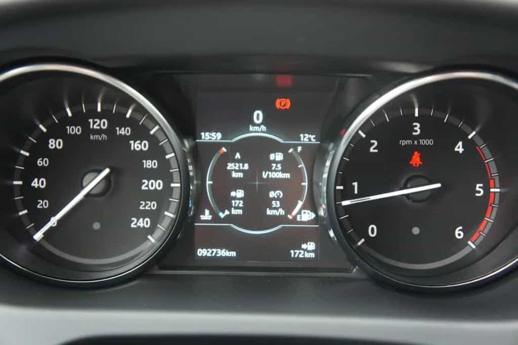 Land Rover Discovery Sport SE *NAVI*KAMERA*SHZ*PANO*8FACH* 12/2018-photo-22