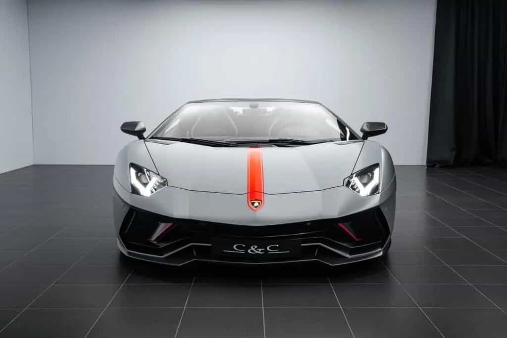 Lamborghini Aventador Ultimae Roadster FULL CARBON/WARRANTY 07/2022-photo-1