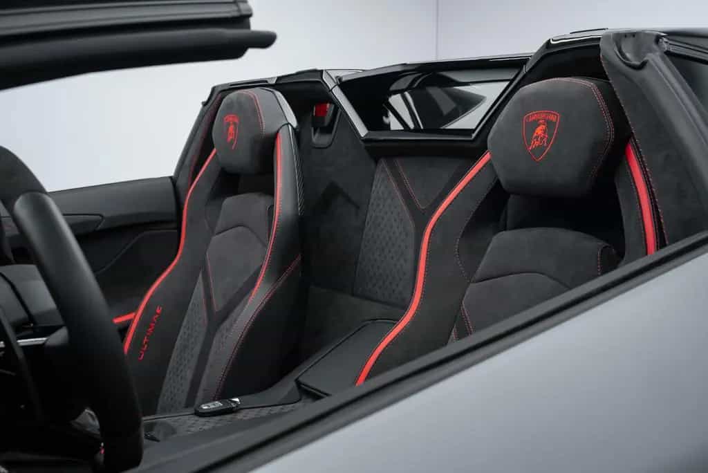 Lamborghini Aventador Ultimae Roadster FULL CARBON/WARRANTY 07/2022-photo-12