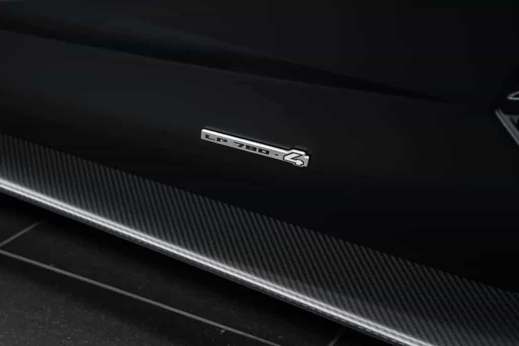 Lamborghini Aventador Ultimae Roadster FULL CARBON/WARRANTY 07/2022-photo-13