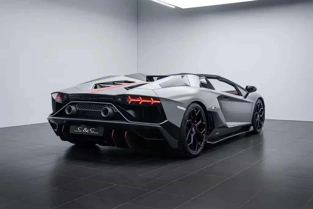 Lamborghini Aventador Ultimae Roadster FULL CARBON/WARRANTY 07/2022-photo-2