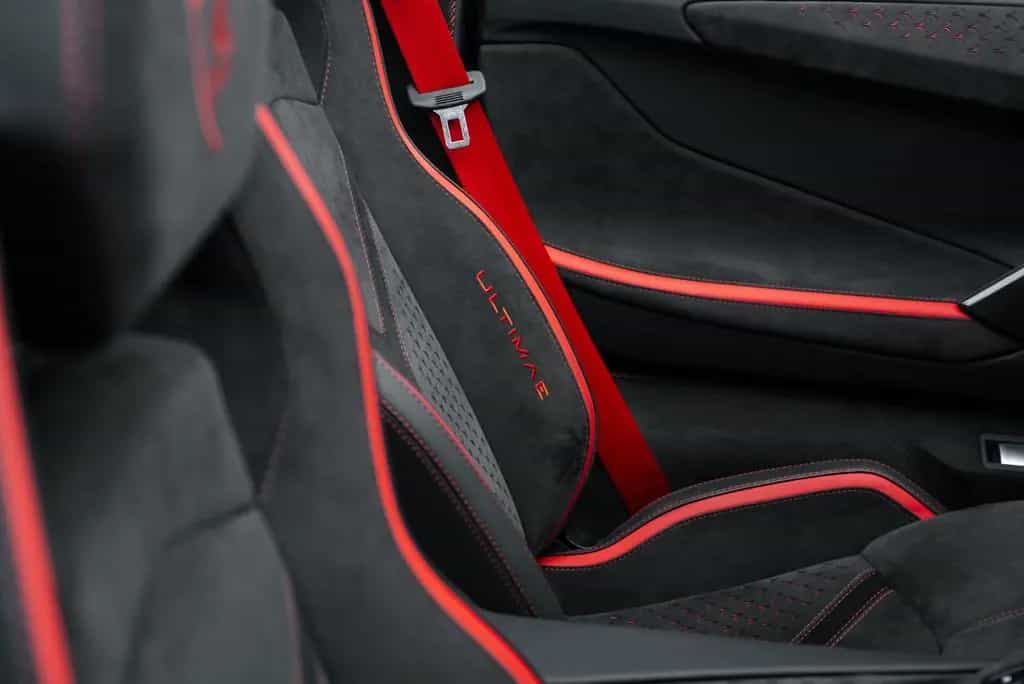 Lamborghini Aventador Ultimae Roadster FULL CARBON/WARRANTY 07/2022-photo-20
