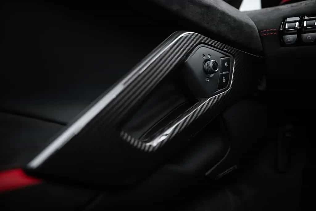 Lamborghini Aventador Ultimae Roadster FULL CARBON/WARRANTY 07/2022-photo-26