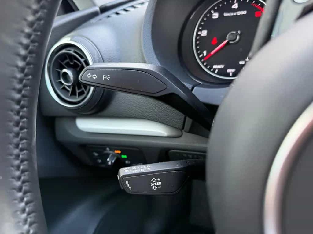 Audi A3 Sportback 35 TDI -S-Tronic-Navi-SHZ-Tempo-LED 10/2019-photo-13