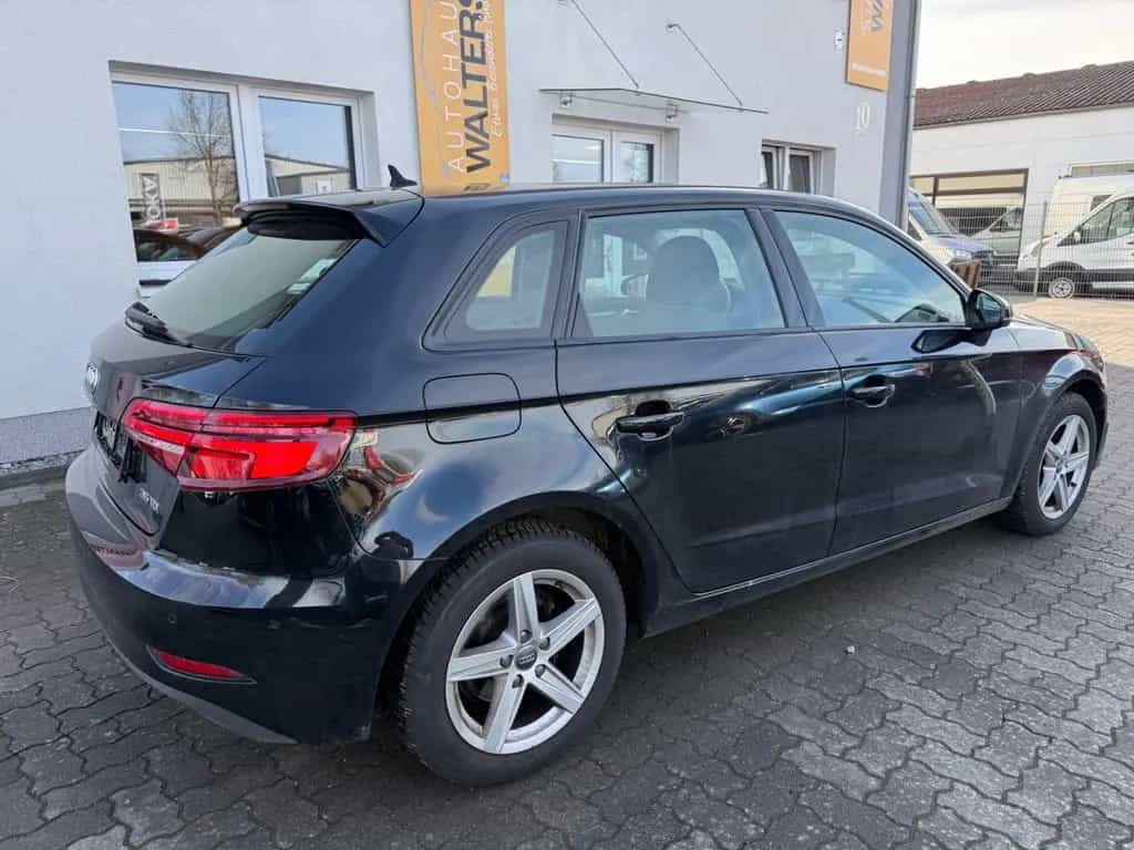 Audi A3 Sportback 35 TDI -S-Tronic-Navi-SHZ-Tempo-LED 10/2019-photo-5