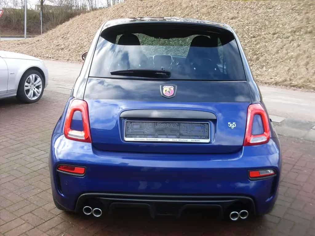 Fiat Abarth 595 "Monster Energy Yamaha" Limitiert 12/2020-photo-3