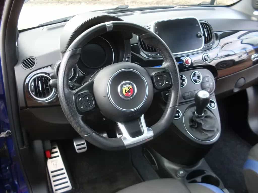 Fiat Abarth 595 "Monster Energy Yamaha" Limitiert 12/2020-photo-5