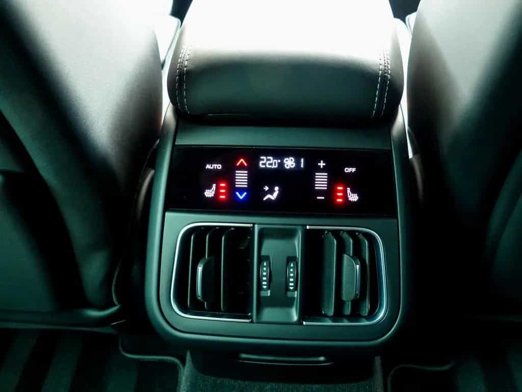 Maserati Grecale Modena*Head-Up*Leder*Pano*360°Kamera*ACC 08/2025-photo-23