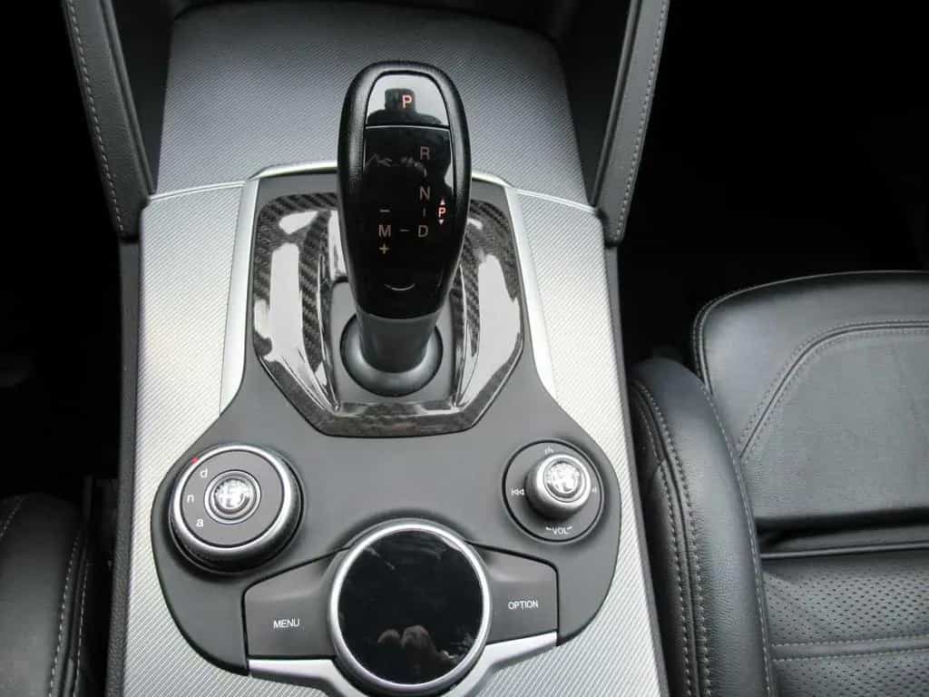 Alfa Romeo Stelvio 2.2 16V AT8 05/2018-photo-11