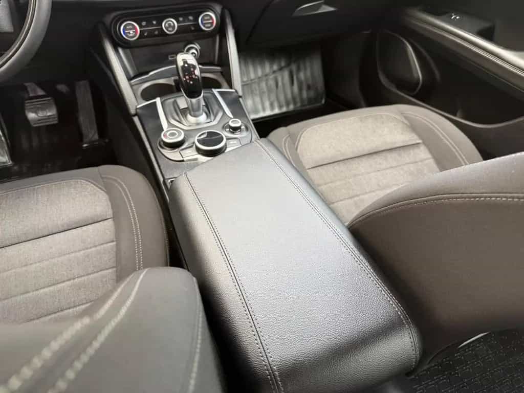 Alfa Romeo Stelvio Business  =AHK-Navi-SHZ-Abstands.Tempo 04/2019-photo-23
