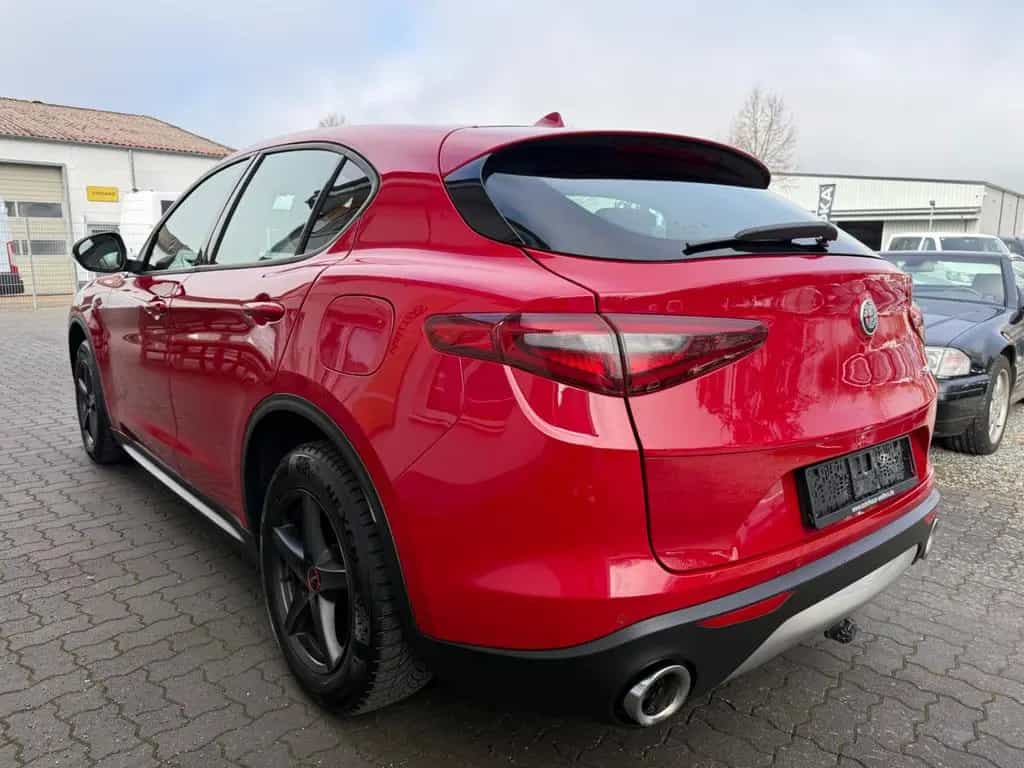 Alfa Romeo Stelvio Business  =AHK-Navi-SHZ-Abstands.Tempo 04/2019-photo-4