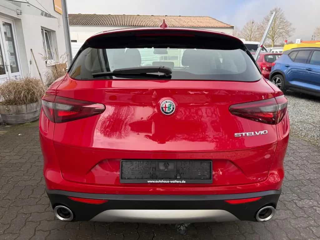 Alfa Romeo Stelvio Business  =AHK-Navi-SHZ-Abstands.Tempo 04/2019-photo-6