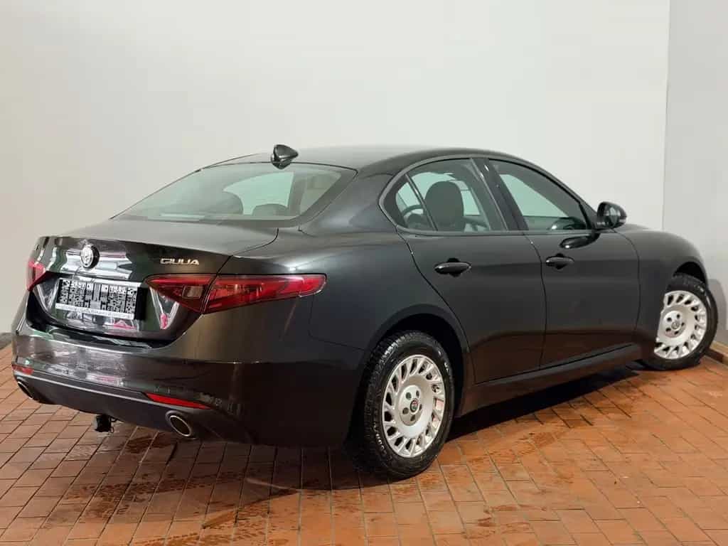 Alfa Romeo Giulia Super Automatik Leder Tempomat Ahk 07/2019-photo-10