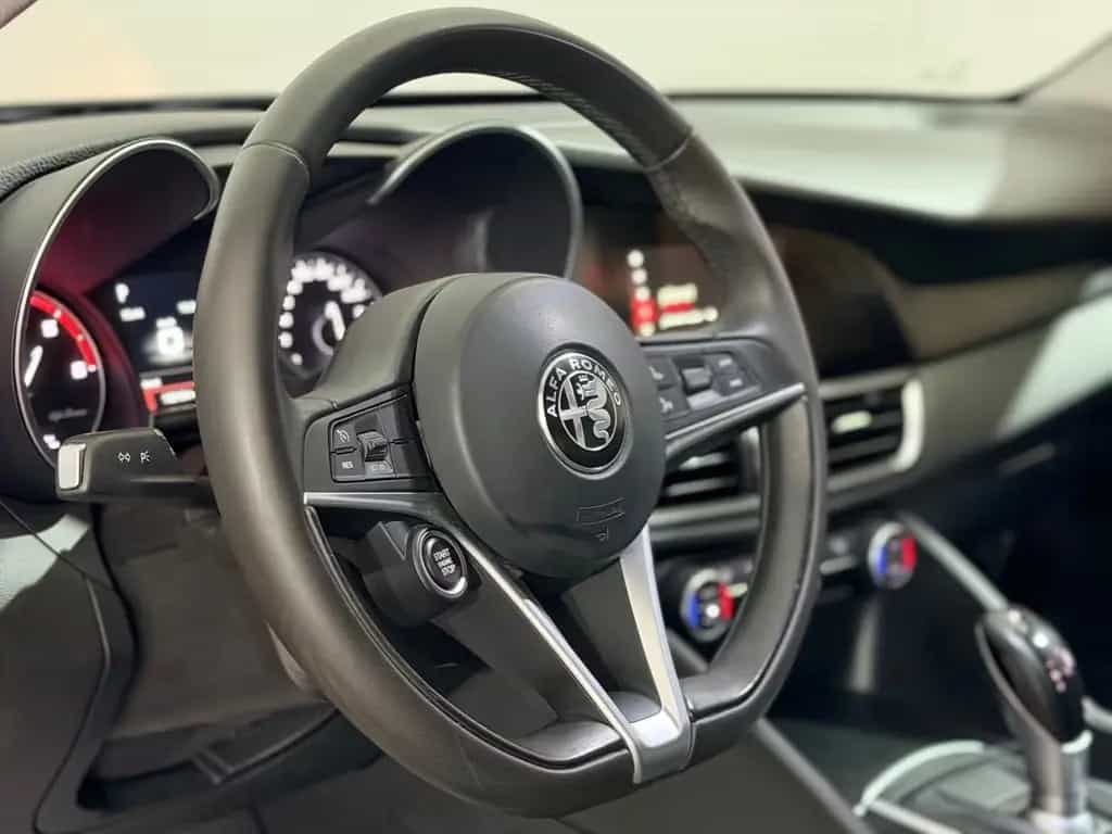 Alfa Romeo Giulia Super Automatik Leder Tempomat Ahk 07/2019-photo-17