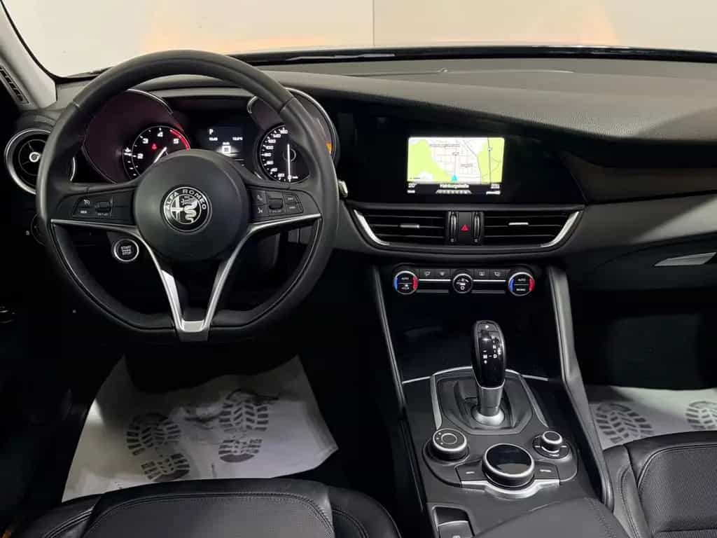Alfa Romeo Giulia Super Automatik Leder Tempomat Ahk 07/2019-photo-19