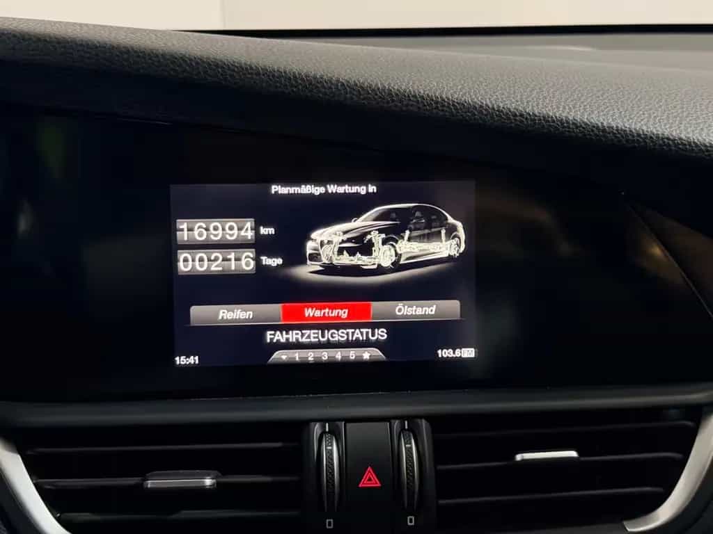 Alfa Romeo Giulia Super Automatik Leder Tempomat Ahk 07/2019-photo-23