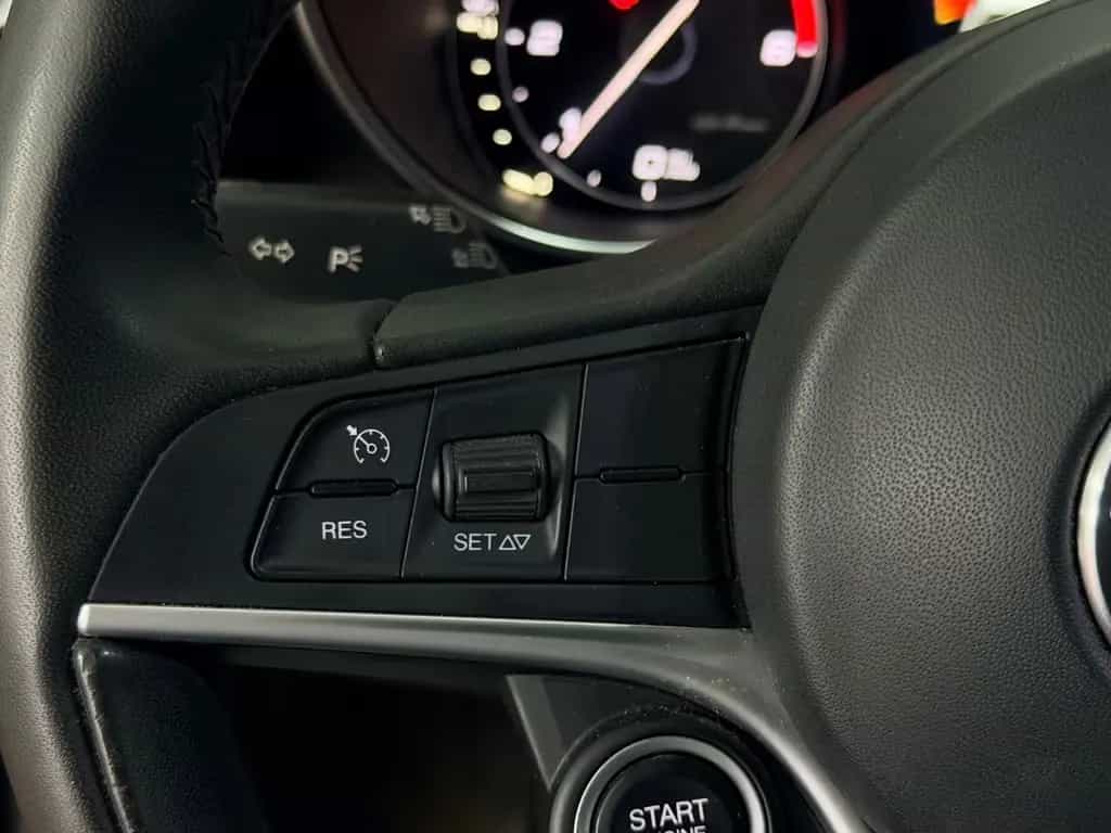 Alfa Romeo Giulia Super Automatik Leder Tempomat Ahk 07/2019-photo-30