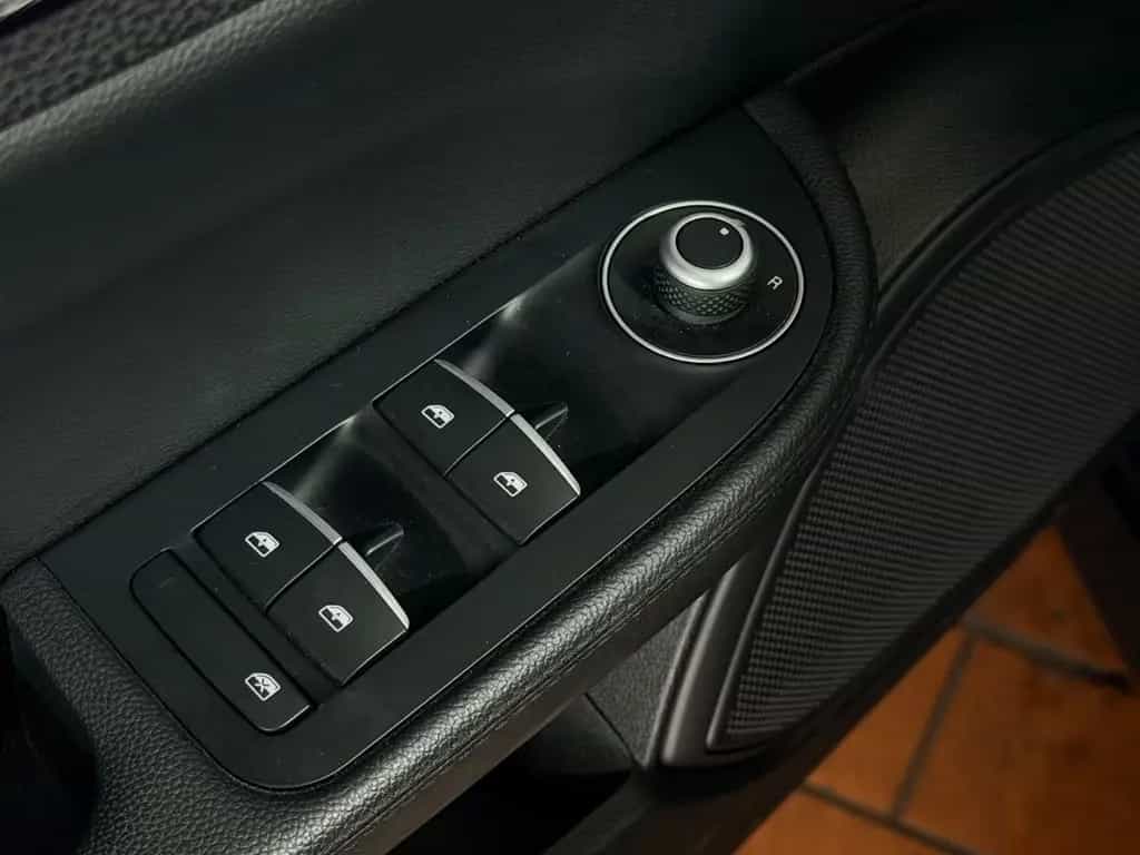 Alfa Romeo Giulia Super Automatik Leder Tempomat Ahk 07/2019-photo-36