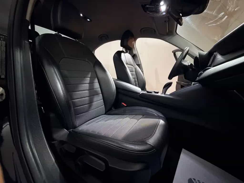 Alfa Romeo Giulia Super Automatik Leder Tempomat Ahk 07/2019-photo-38